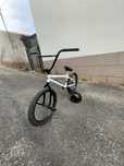 BMX Haro Downtown com peças Cult / Odyssey / ODI – pronta a rolar