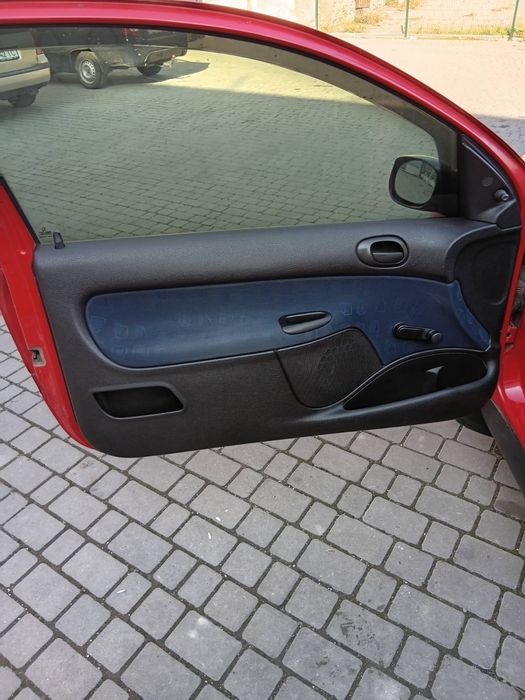 Пежо 206 рік 2002