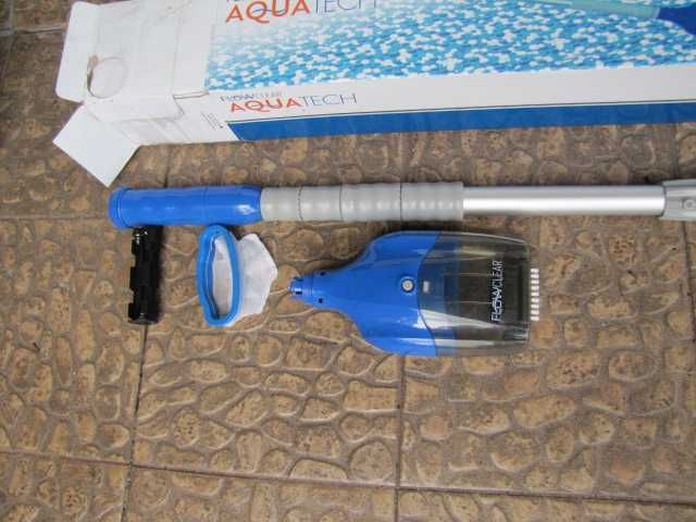 Odkurzacz bezprzewodowy do spa i basenu Flowclear Aquatech