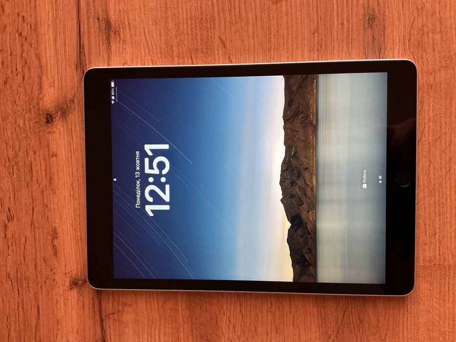 Ipad  10.2 (9 Gen) A2602, 64g стан нового.