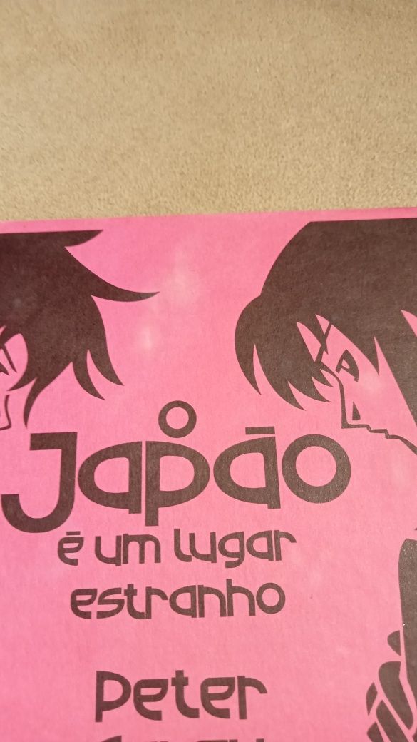 Livro " o Japão é um lugar estranho