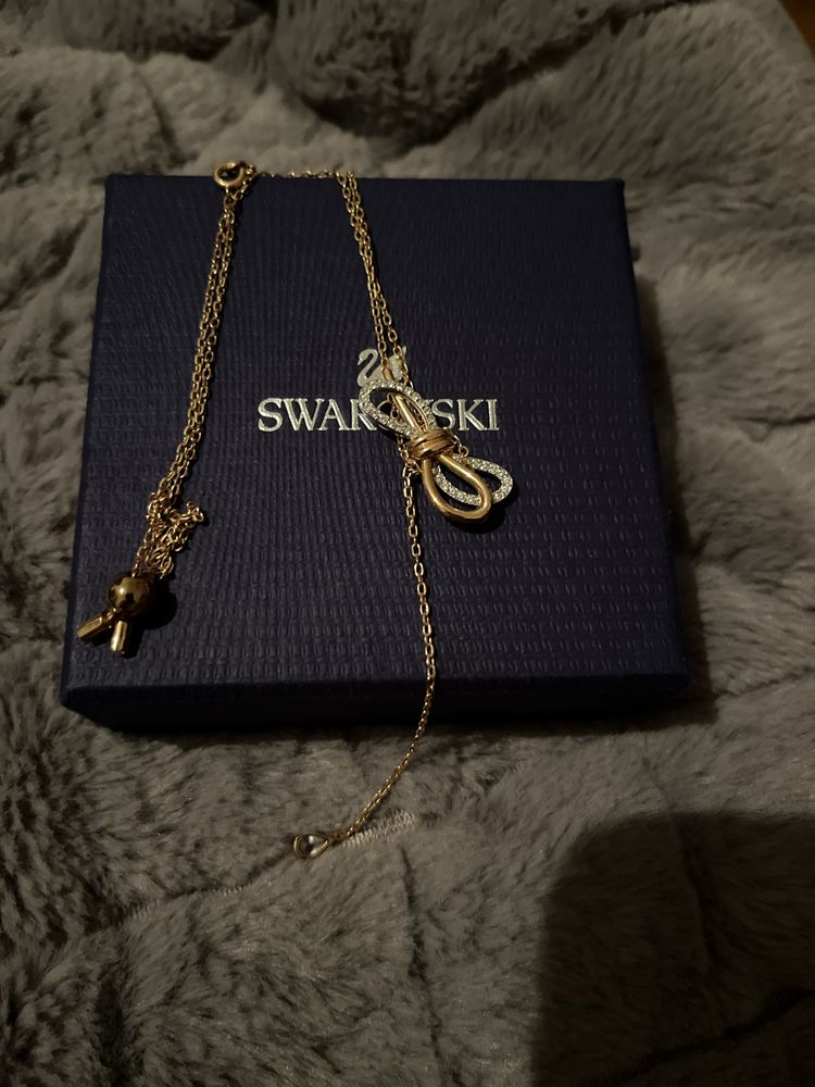 Colar swarovski laco com pendente