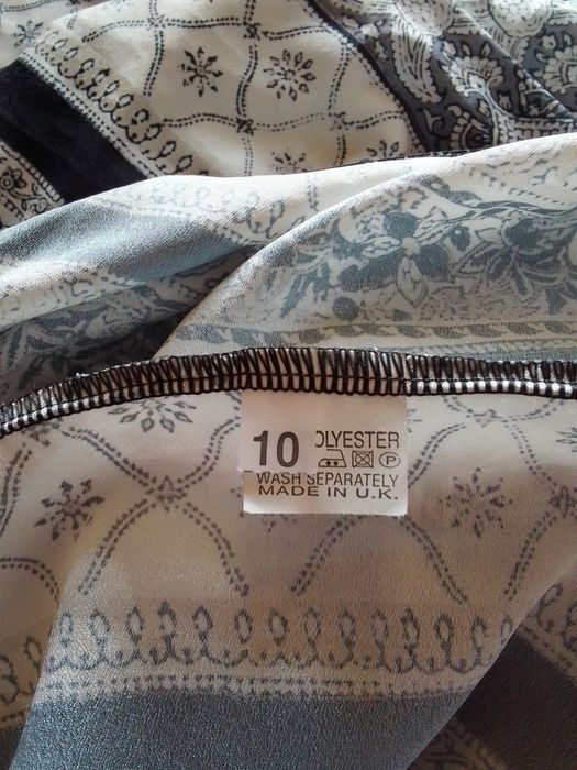 Cieniutkie przewiewne spodnie z szerokimi nogawkami