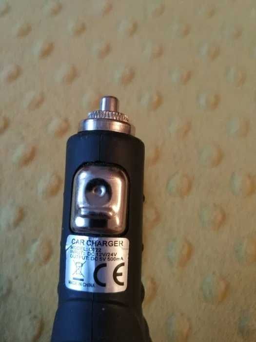 Ładowarka samochodowa z końcówką Micro USB