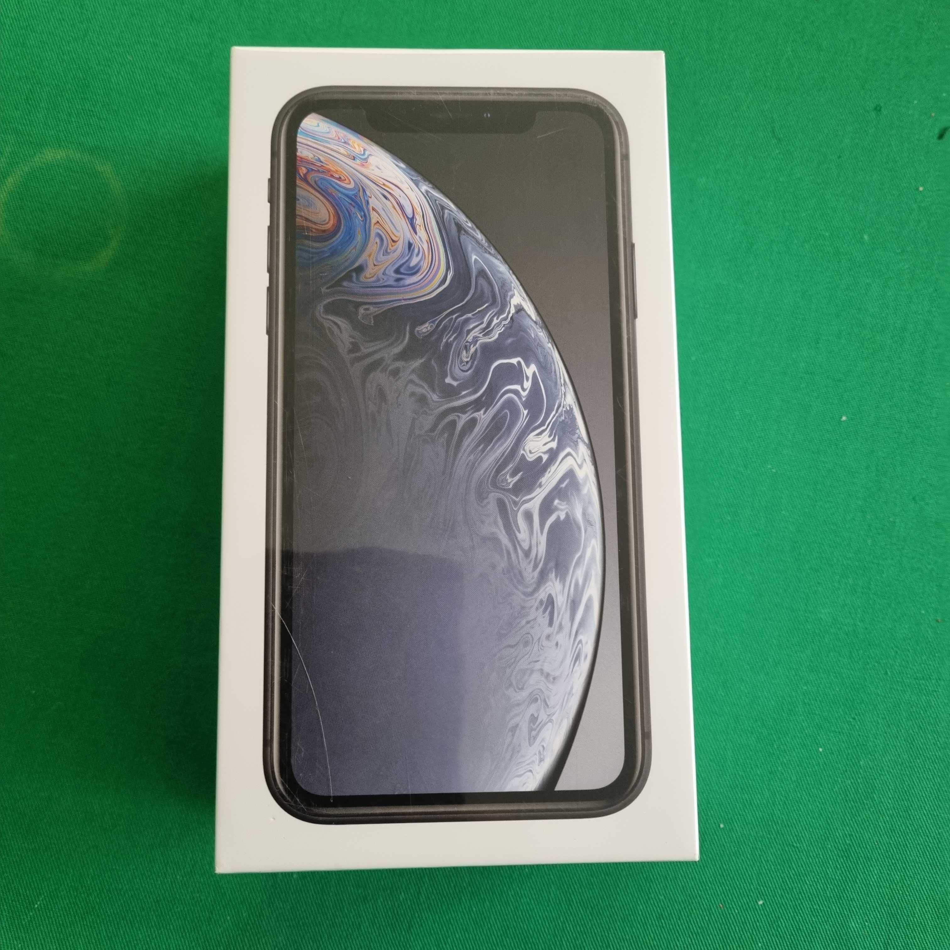 Troco Iphone XR Black  64 gb lacrado de origem por Barca Velha