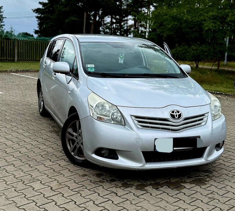Toyota Verso  z LPG 7 osobe.