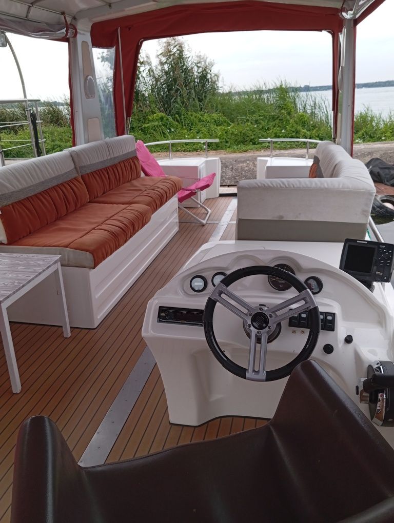 Houseboat 10 osobowy wynajem nad Zegrzem Czarter Zegrze