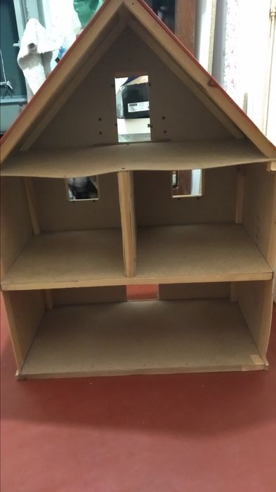 Домик для кукол