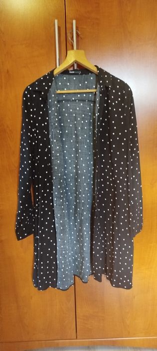 Koszula sukienka tunika zapinana na guziki
Długość 95 cm
Szerokość pod