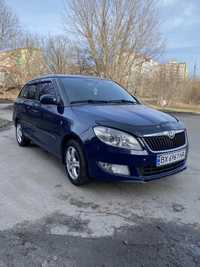 Продам гарний сімейний автомобіль Skoda Fabia 1,6 TDI 2012