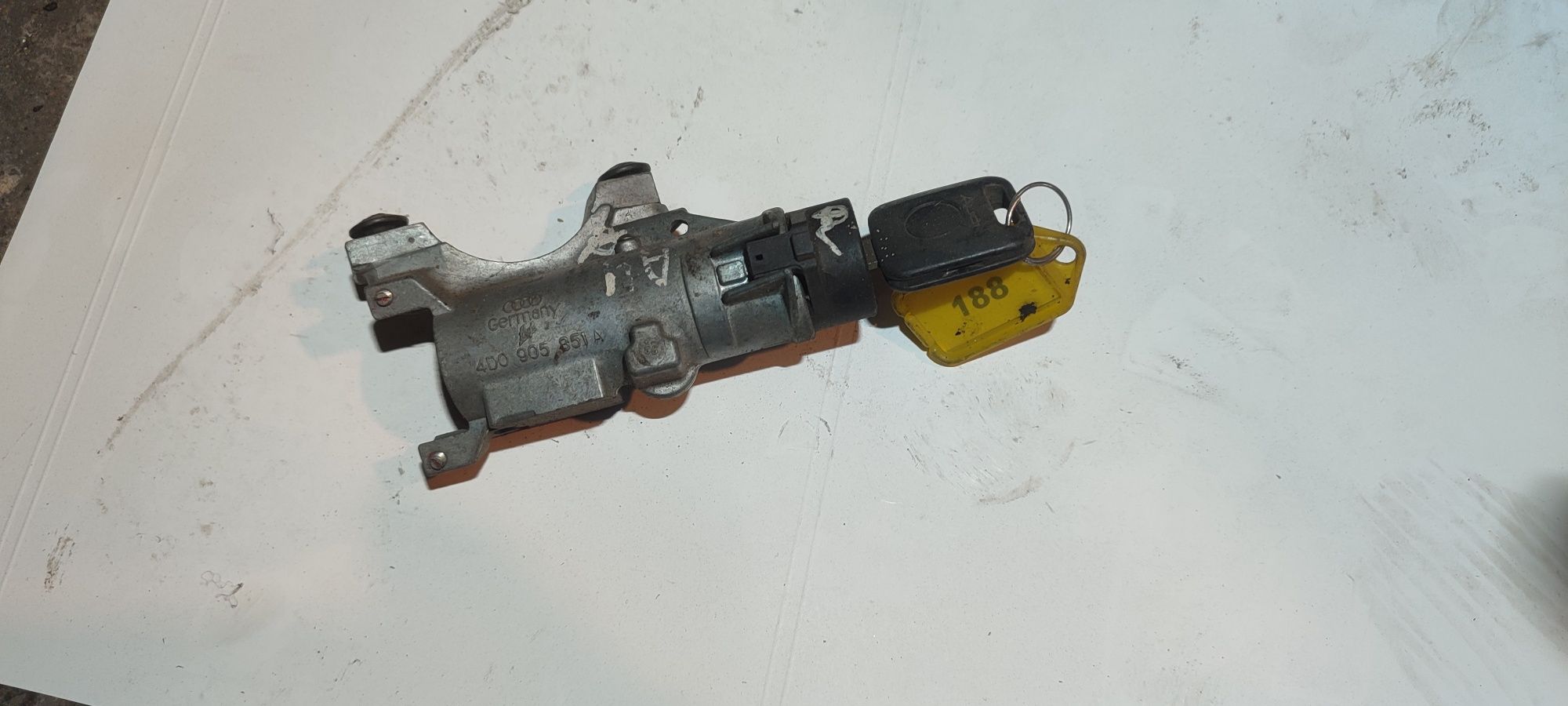 Audi a3 8L a4 B5 A6 C5 Passat B5 Ibiza III stacyjka 4B0.905.851 /B/C