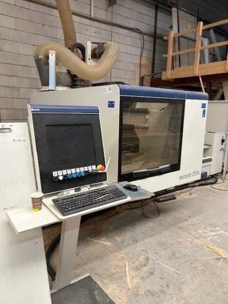 5 osiowe CNC SCM Accord  (osobno program do schodów ).