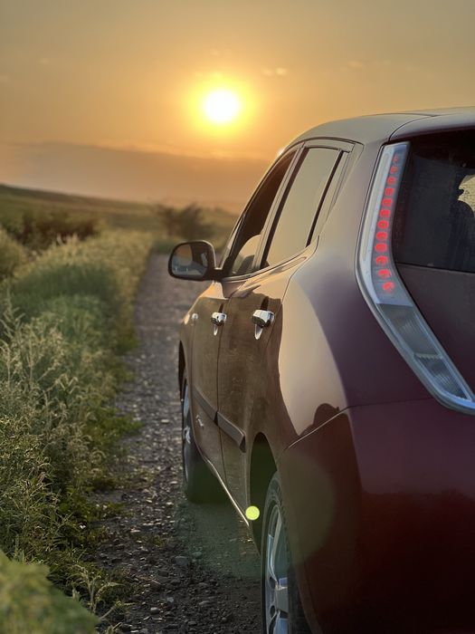 Nissan Leaf 2012