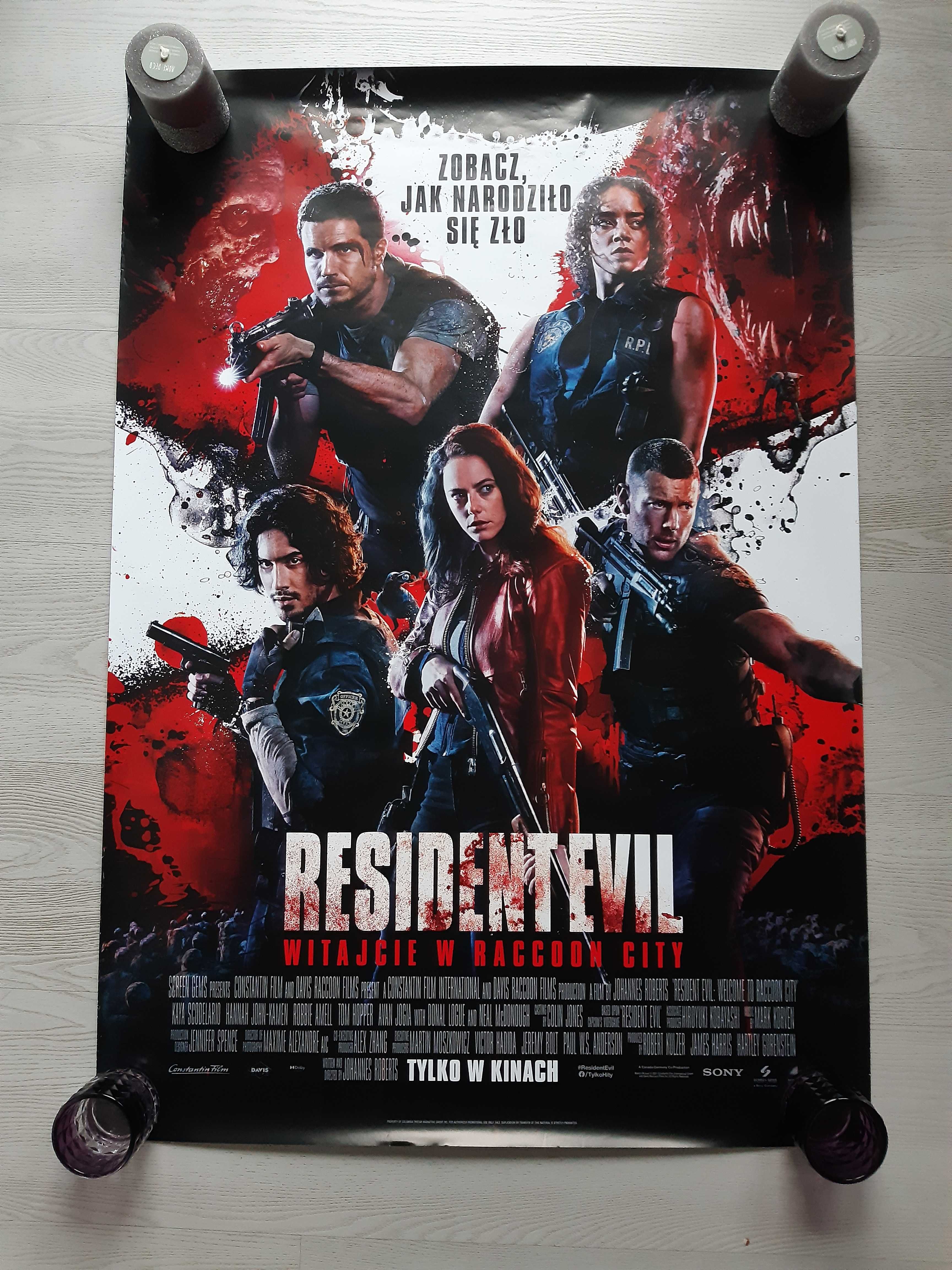 Plakat kinowy z filmu Resident Evil witajcie w Raccoon City