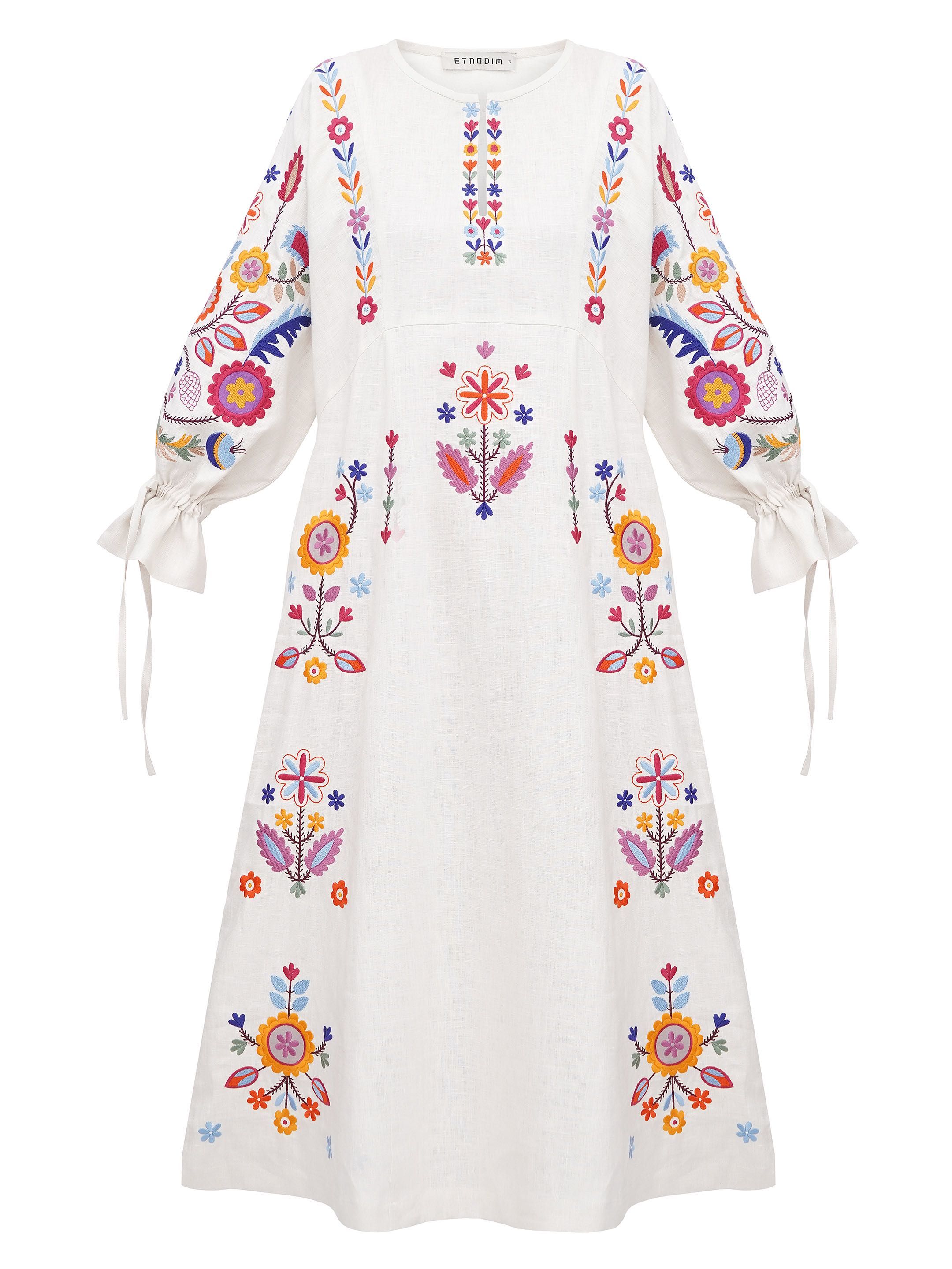 Біла лляна сукня Etnodim з рослинним орнаментом Sobachko