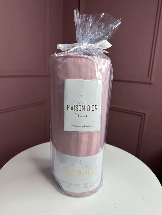 Сатиновые простыни Maison D'or на резинке 180х200+наволочки 2-50×70