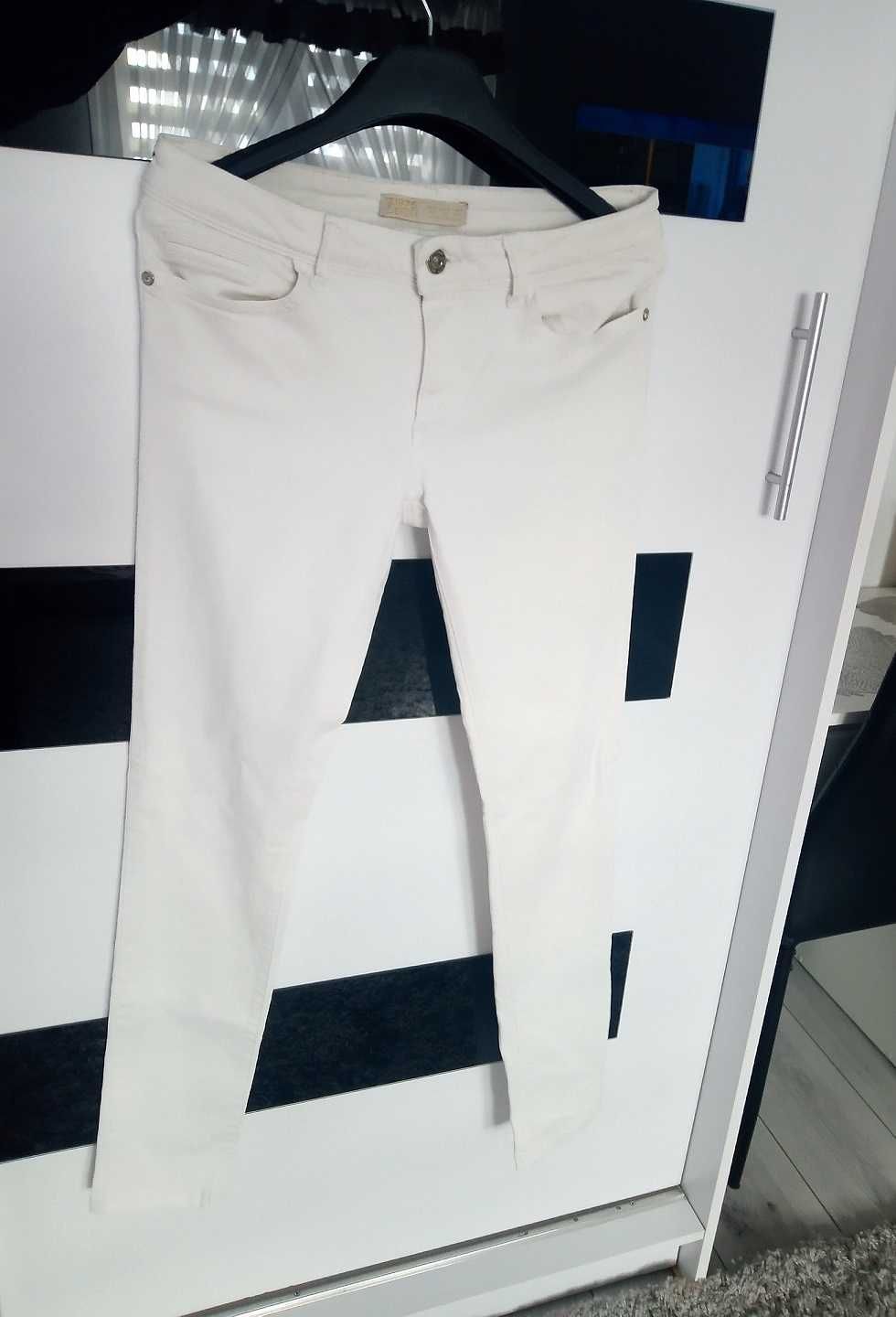 Zara Denim Białe Spodnie Jeansy Slim XS / 34