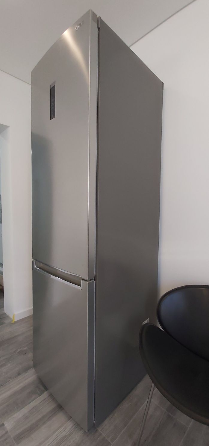 Frigorífico combinado LG