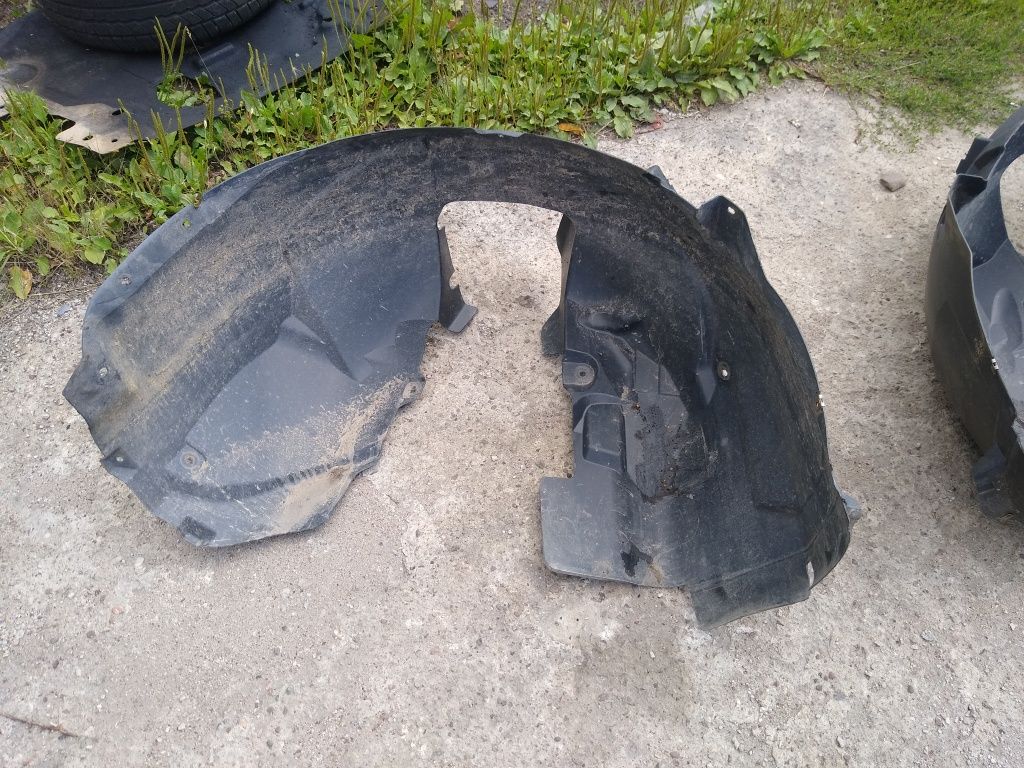 Nadkole przód lewe Ford Mondeo MK4