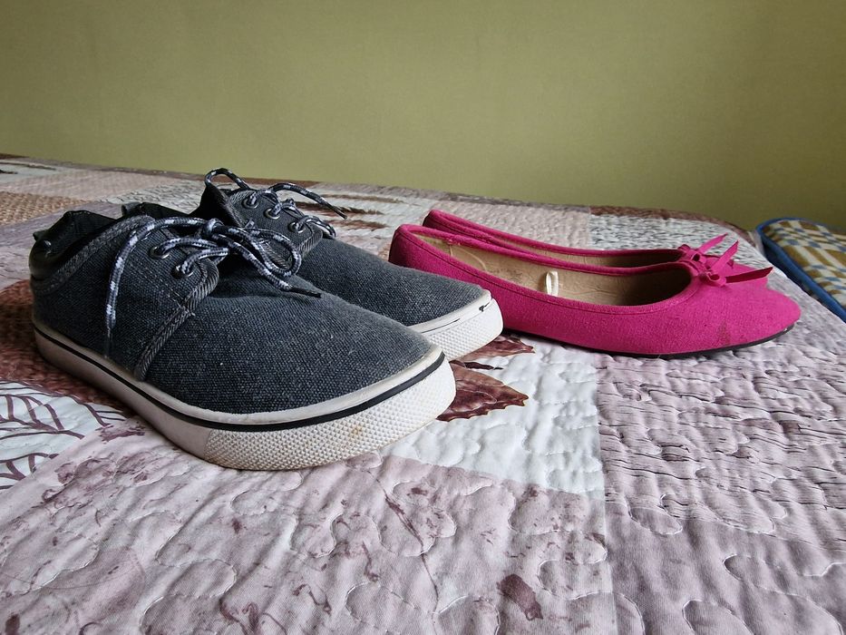 dwie pary butów rozmiar 38