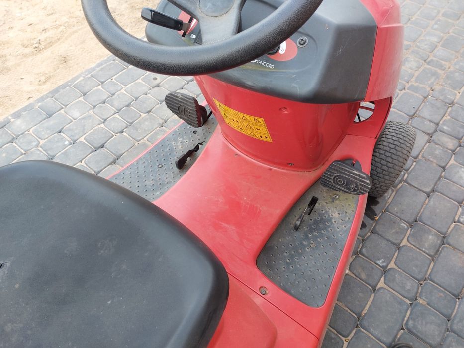 Kosiarka traktorek z koszem brigss stratton.