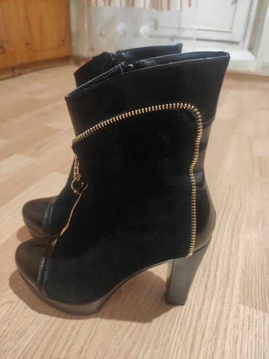 Весняні шкіряні черевики