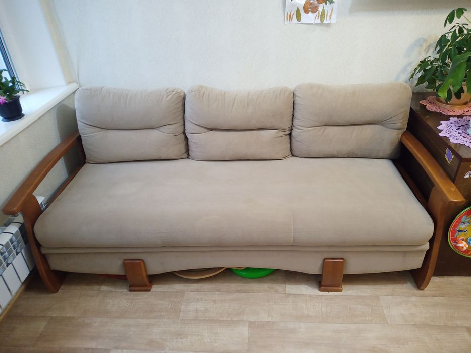 Продам раскладной диван в отличном состоянии