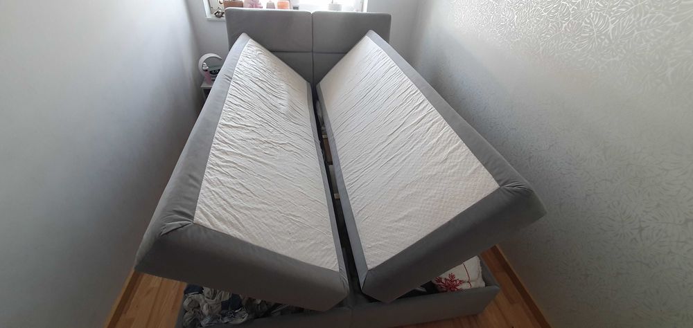 Duże łóżko tapicerowane z regulowanym zagłówkiem 140x200 , pojemnik