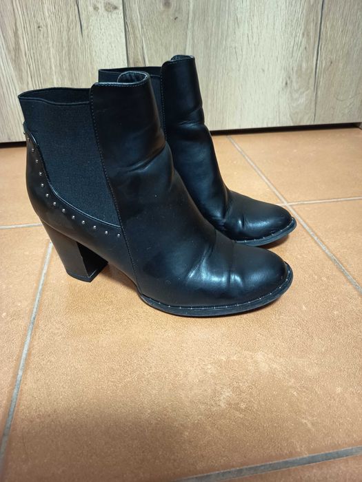 Botki damskie Jenny Fairy czarne obcas 8 cm / rozmiar 41