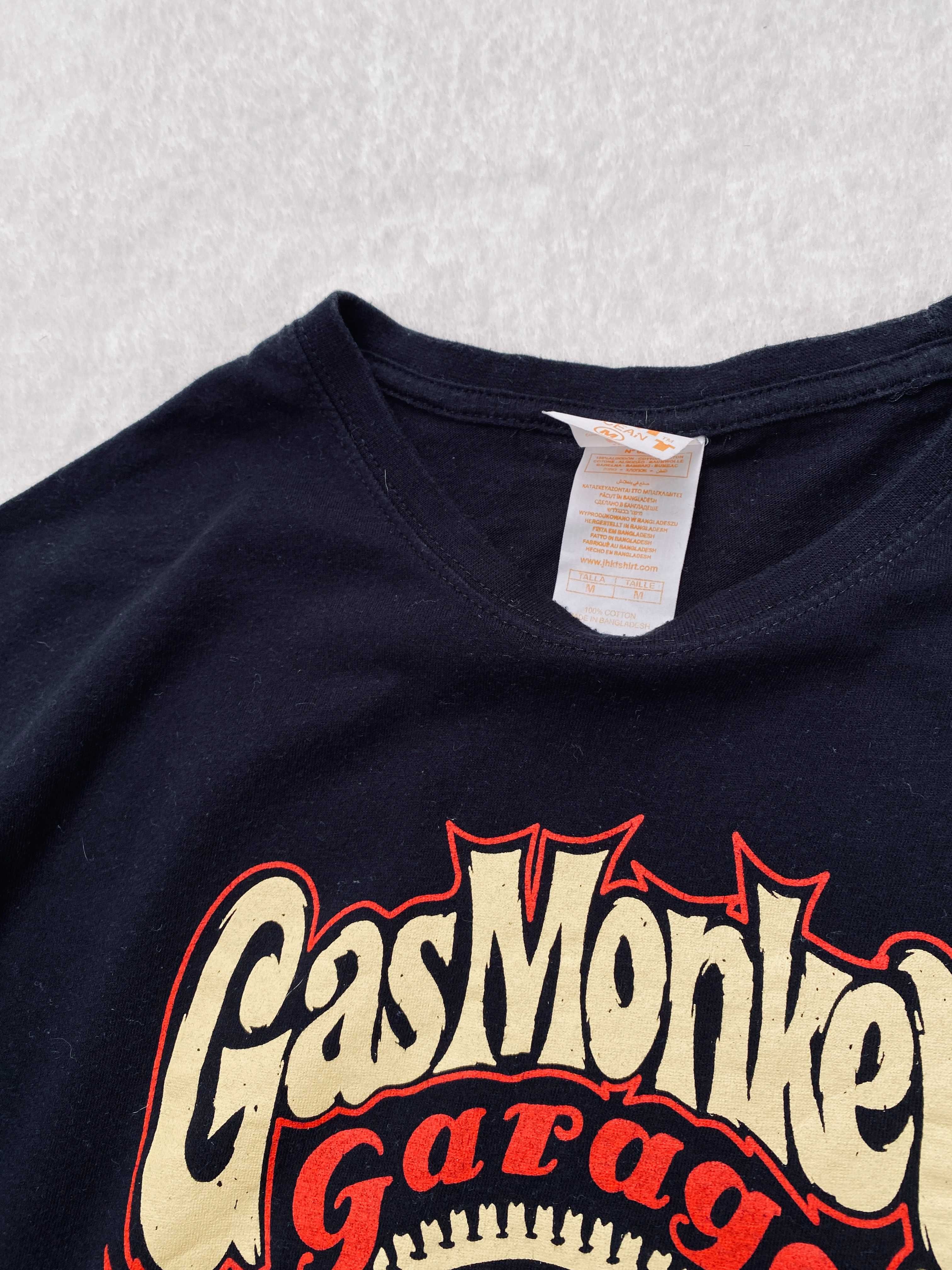 Czarny t-shirt z napisem GasMonkeyGarage – rozm. M