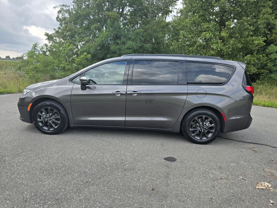 Chrysler Pacifica 2021r 3.6 v6 benzyna