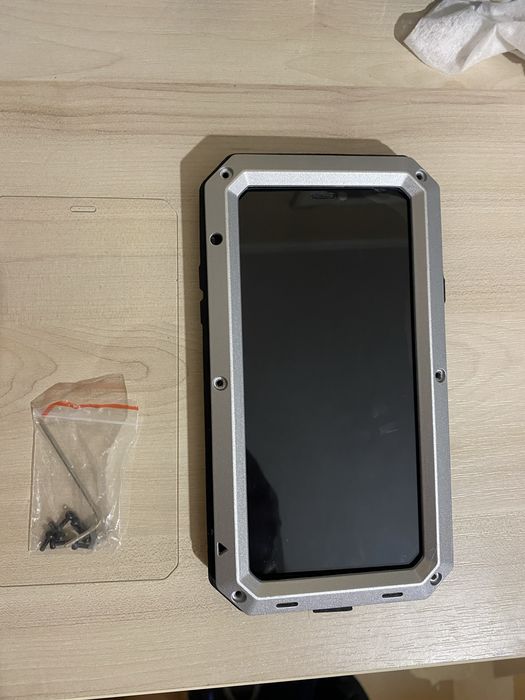 Чехол противоударный на айфон 11