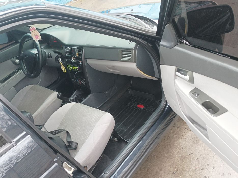 Lada Priora хетчбек