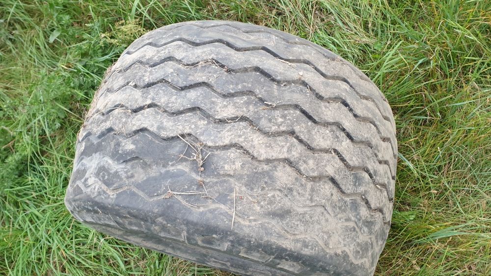 Zestaw opon rolniczych MITAS 500/50 R17  PRZYCZEPA -PRESA-ROZRZUTNIK