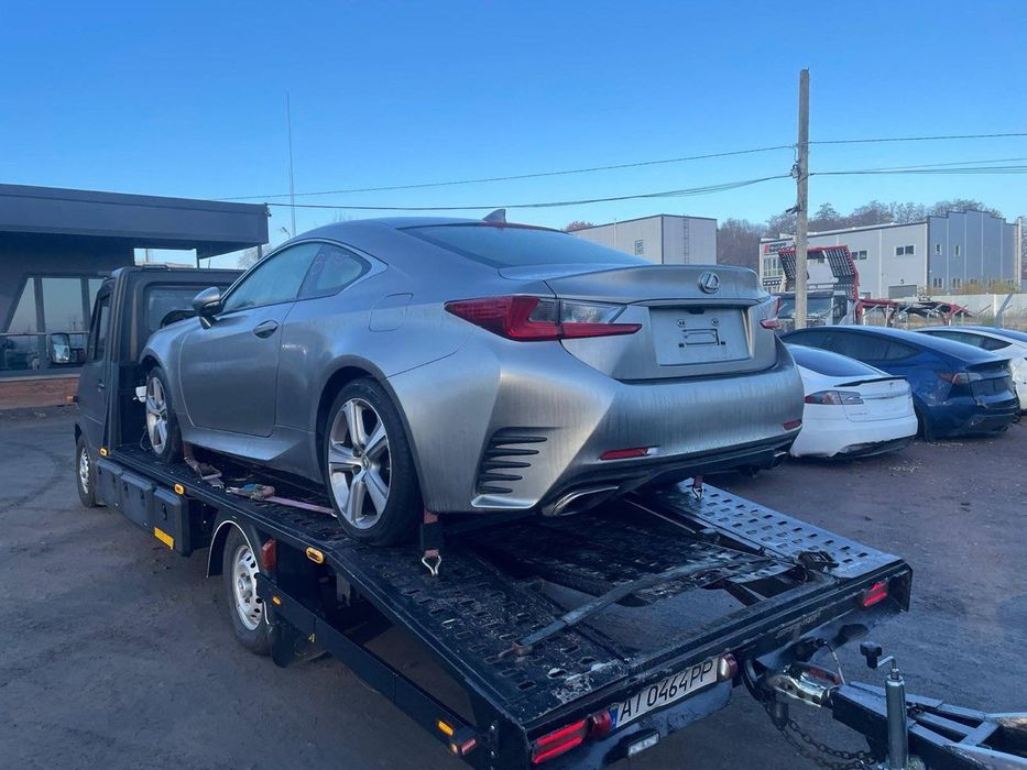 Продам lexus Rc 200t