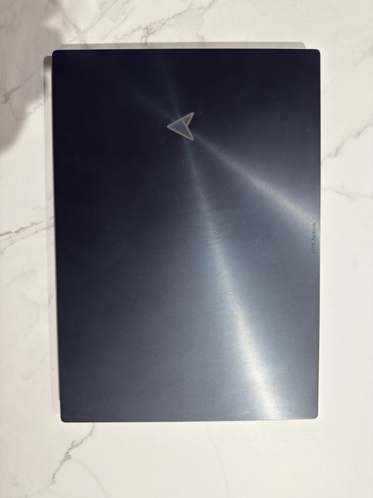 ASUS ZenBook Pro 16X i9-13900H/64GB/1TB/RTX4070 OLED dotykowy, faktura