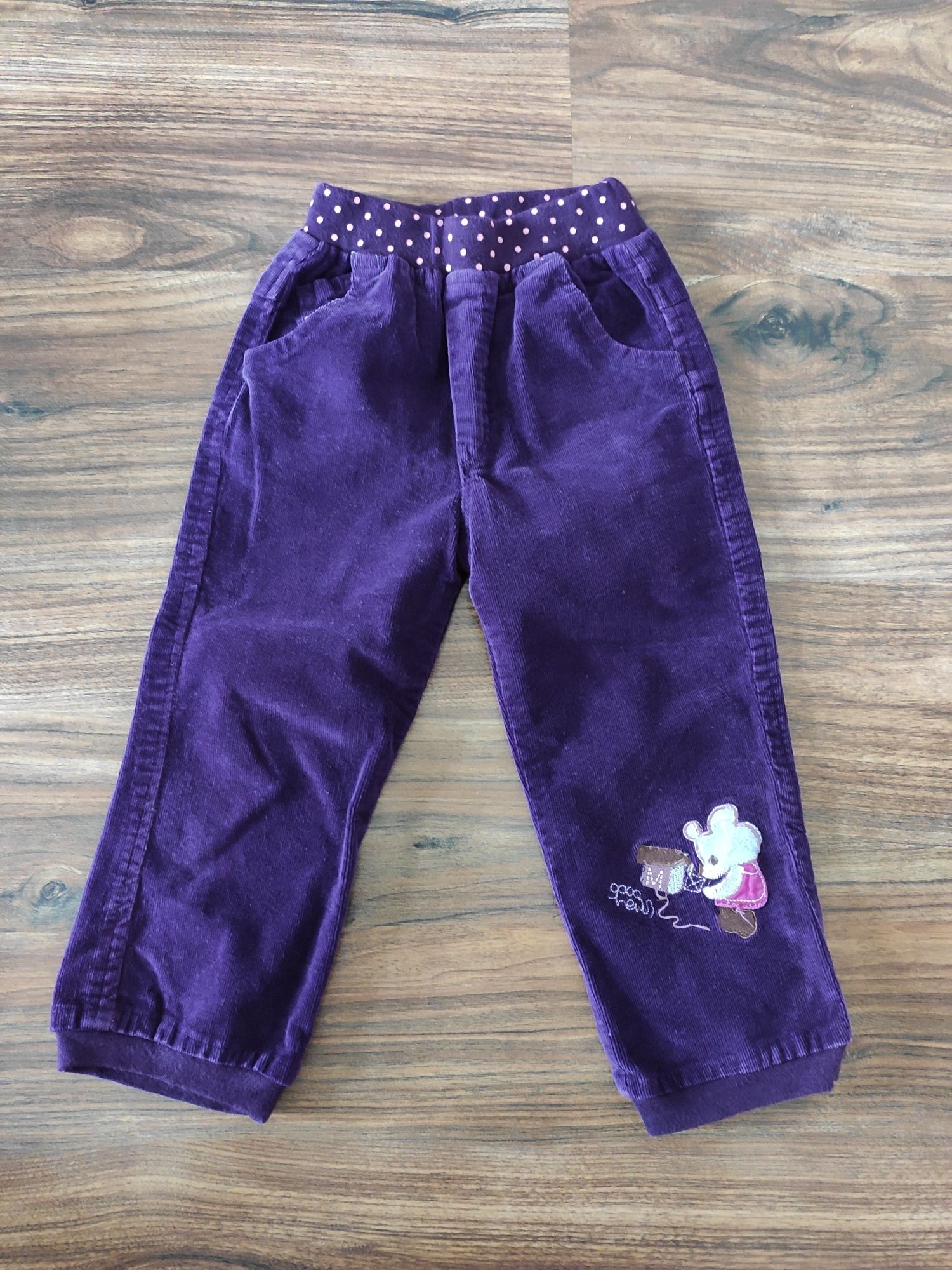 Spodnie dziecięce sztruksowe, rozm. 104, fioletowe