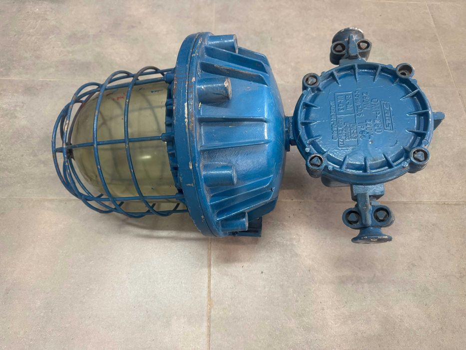 Lampa przemysłowa Wilkasy OMP 250