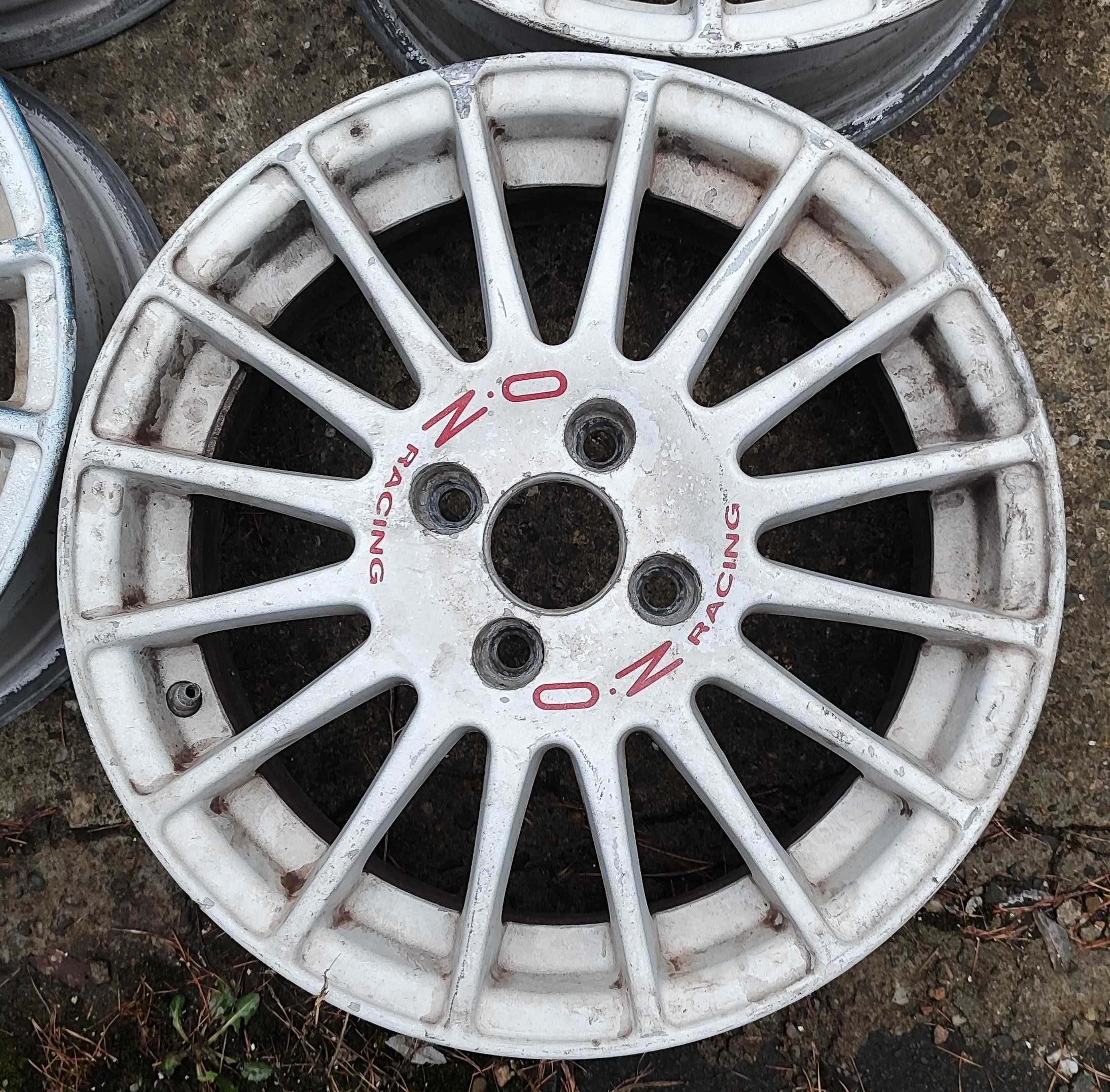 Felgi aluminiowe 15 Cali O.Z RACING 6,5J15H2 ET37 KPL - 4 SZT