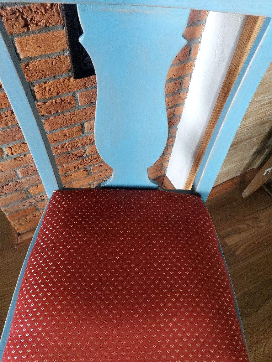 Stylowe krzesło po renowacji
