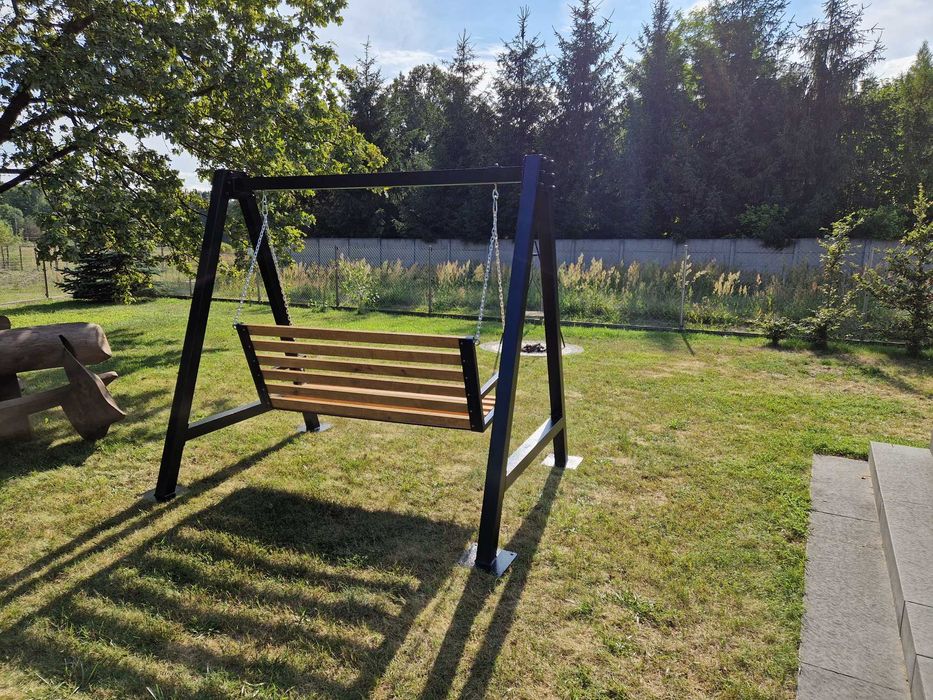 Huśtawka ogrodowa metalowa