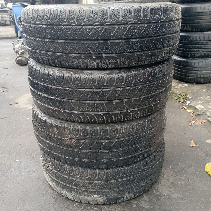 Шини 205/65/16С Semperit 4 шт