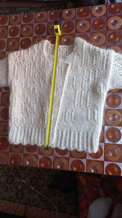 Кардиган ручной вязки