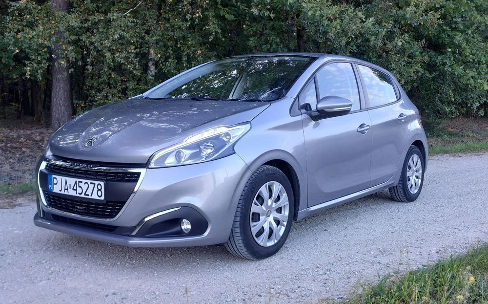 Peugeot 208 Peugeot 208