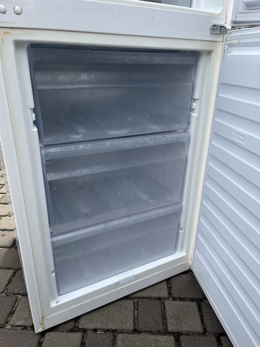 Хододильник+ морозилка whirlpool