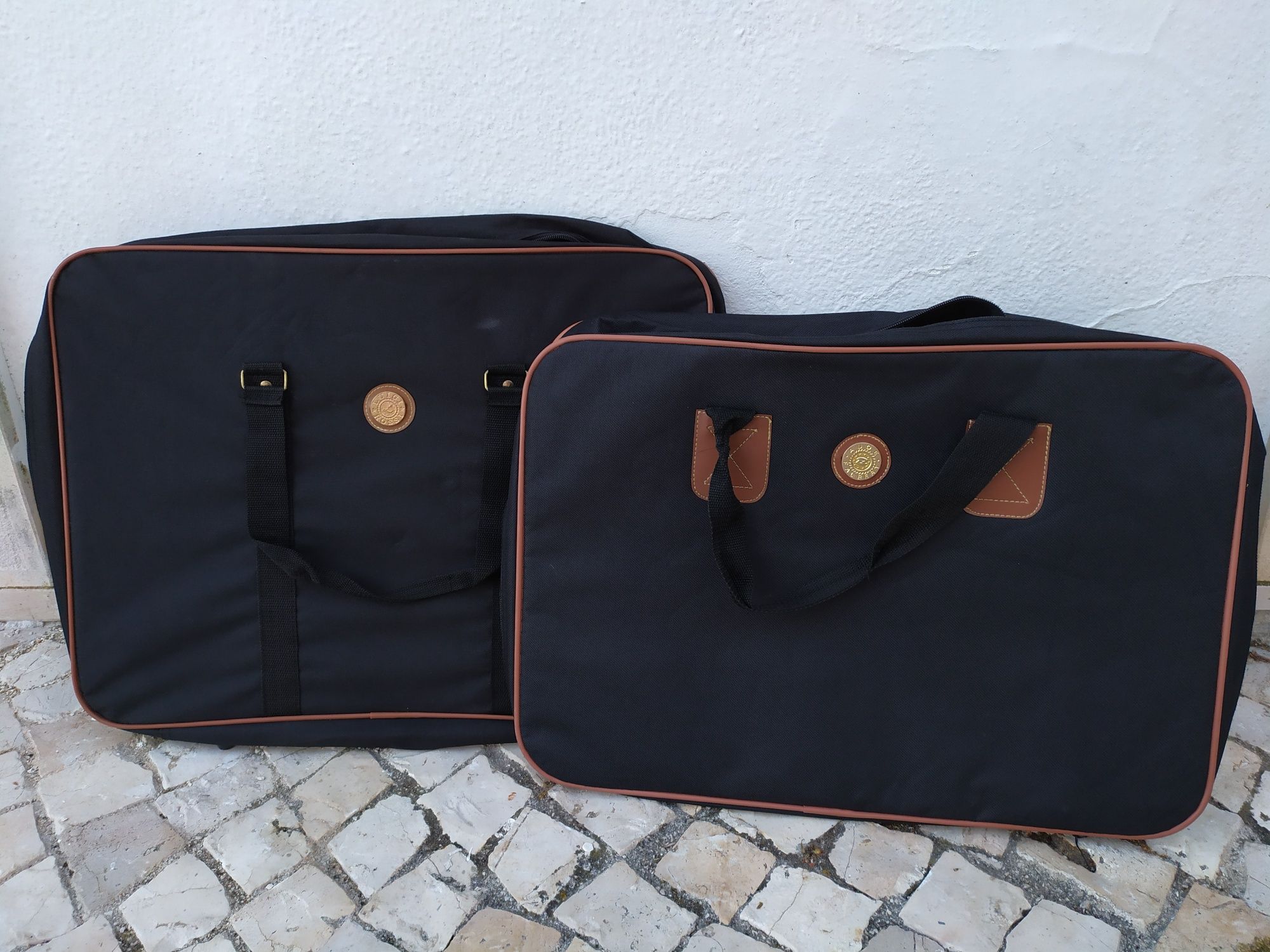 Conjunto de malas de viagem