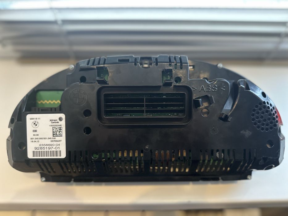 Приборка BMW F10 рестайлінг 2014. Срочно!