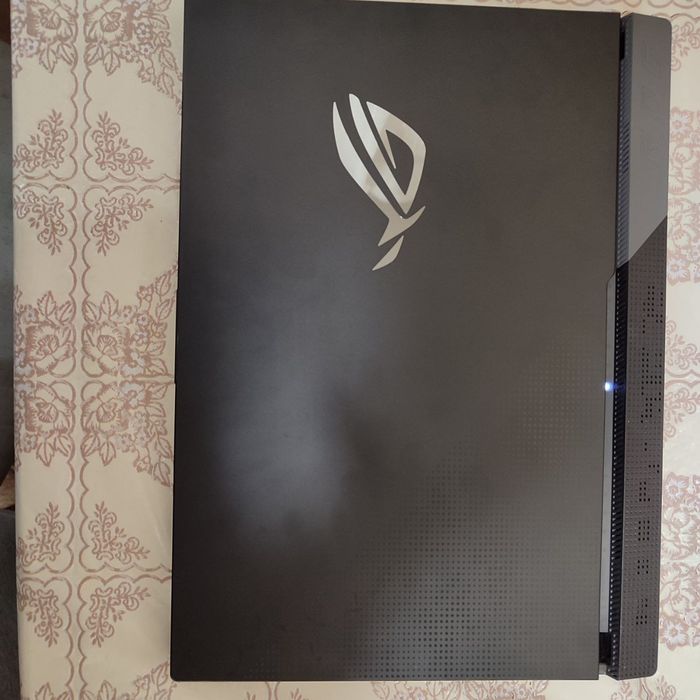 ROG STRIX STAR RTX3060 RYZEN 5 5600H 300HZ Екран