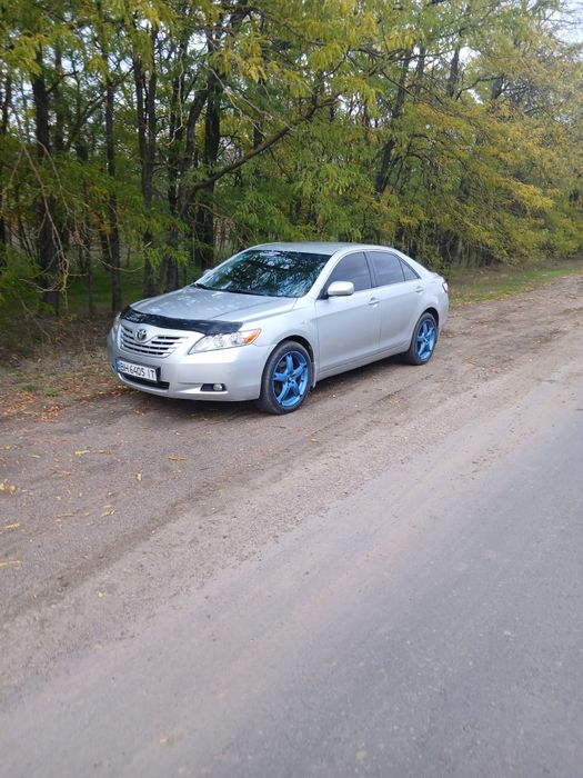 Автомобиль Тоёта камри 40