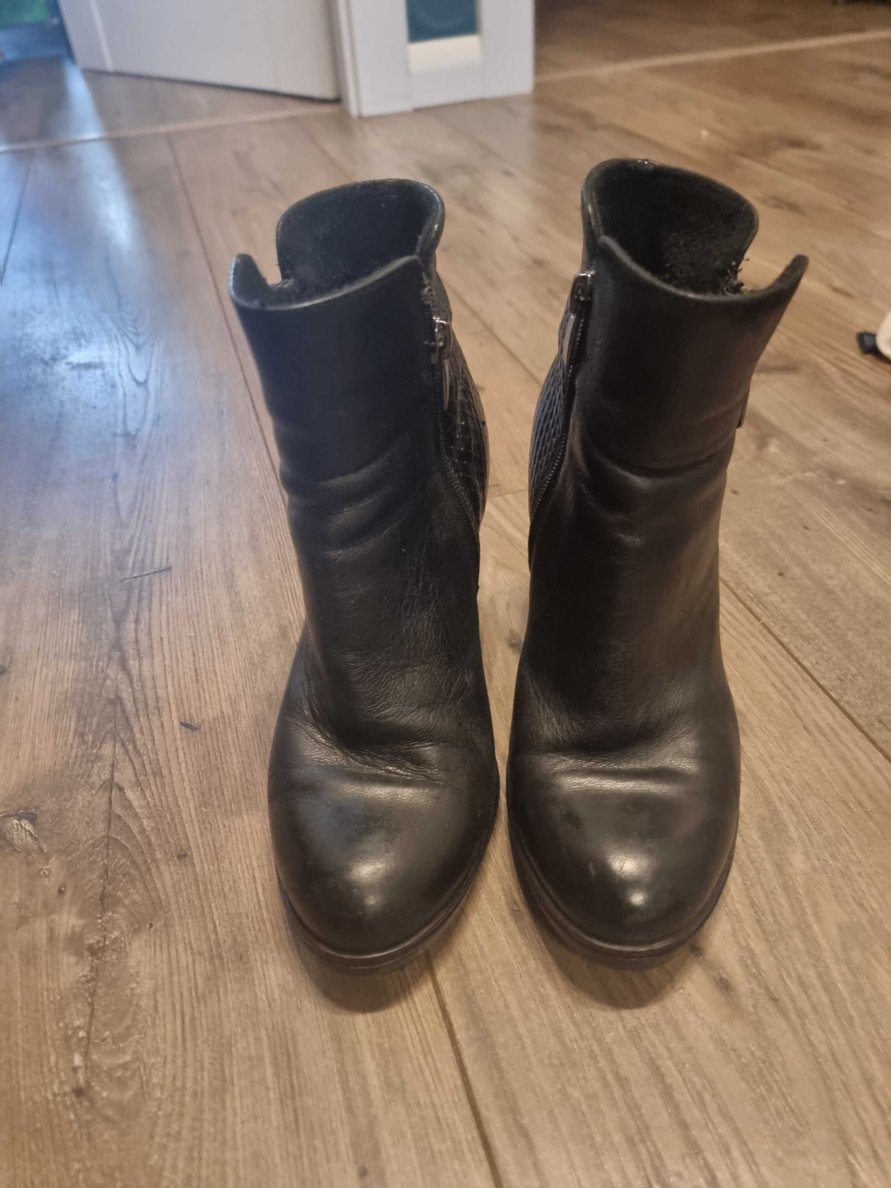 Botki skórzane nubuk Lasocki 36